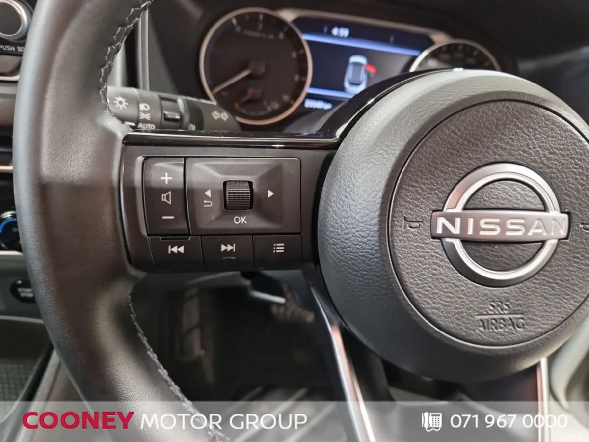 Nissan Qashqai MPV, Petrol, 2024, White