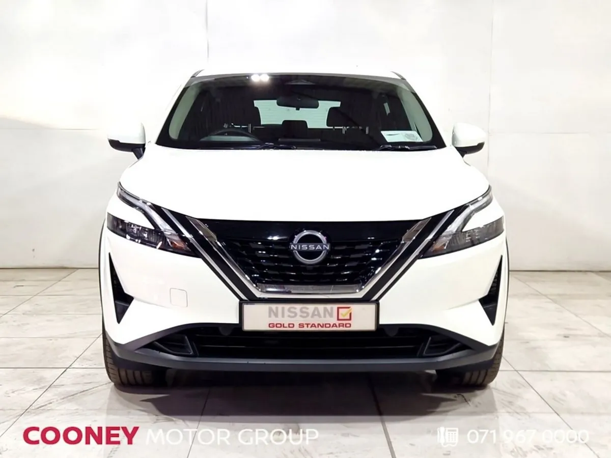 Nissan Qashqai MPV, Petrol, 2024, White