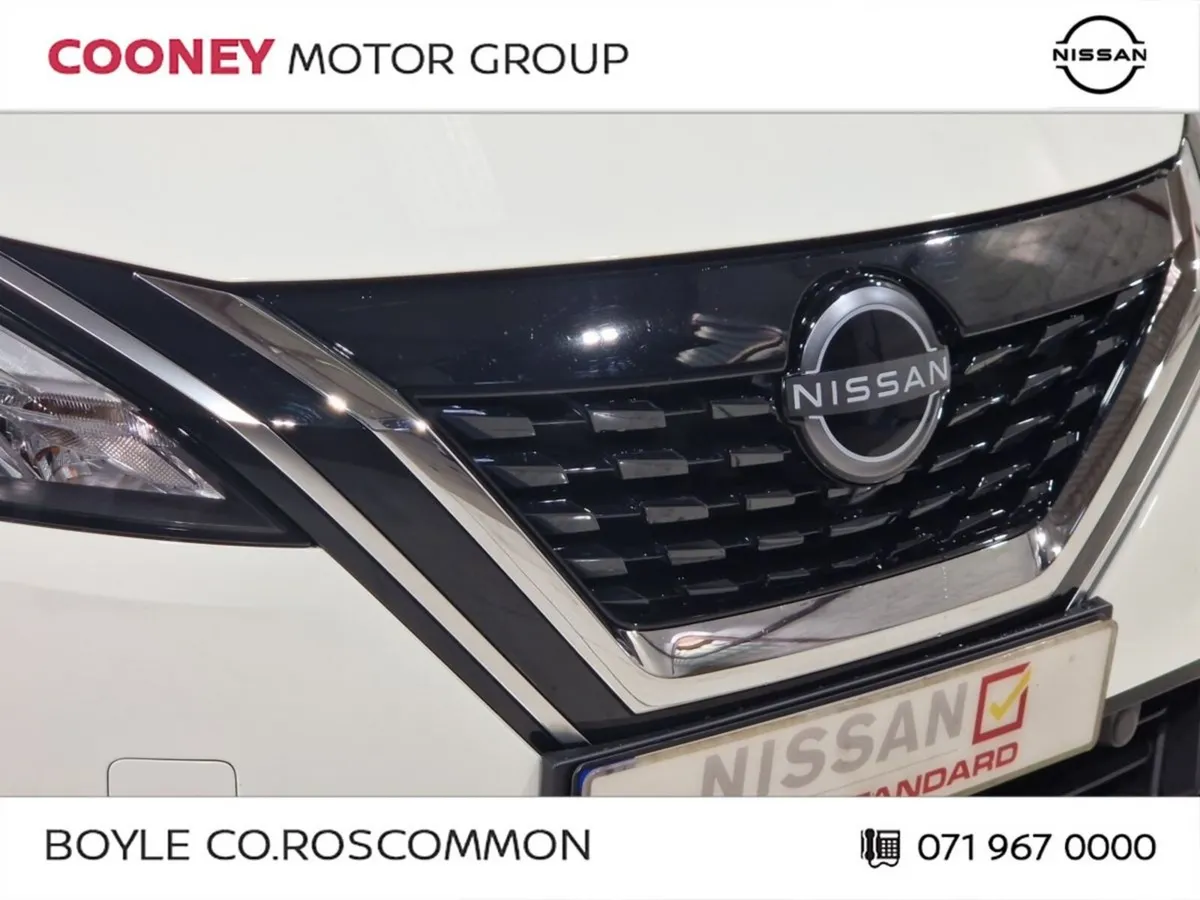 Nissan Qashqai MPV, Petrol, 2024, White