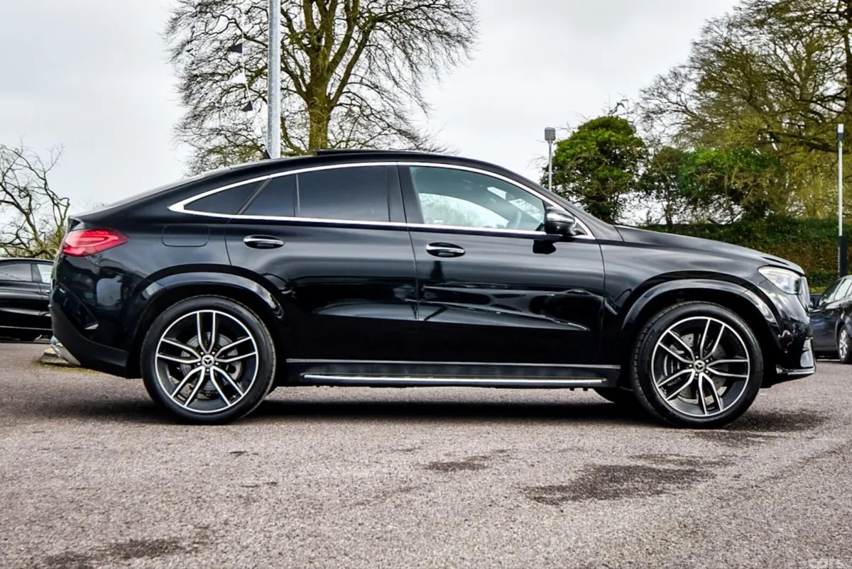 Mercedes-Benz GLE SUV, Petrol Plug-in Hybrid, 2025, Black