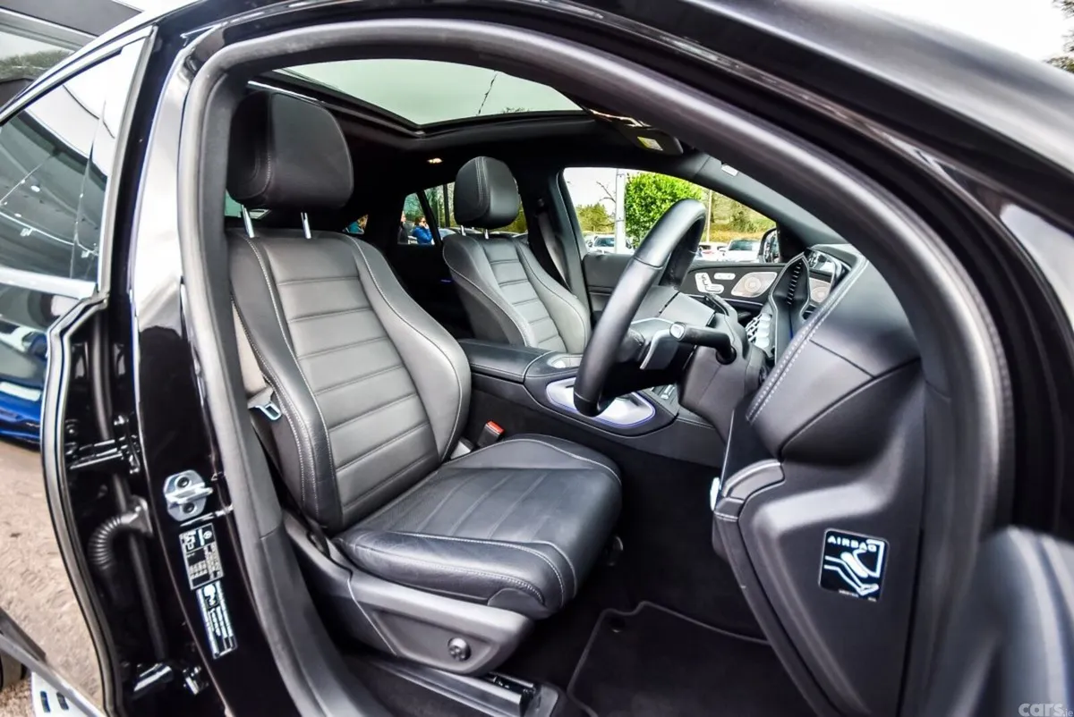 Mercedes-Benz GLE SUV, Petrol Plug-in Hybrid, 2025, Black