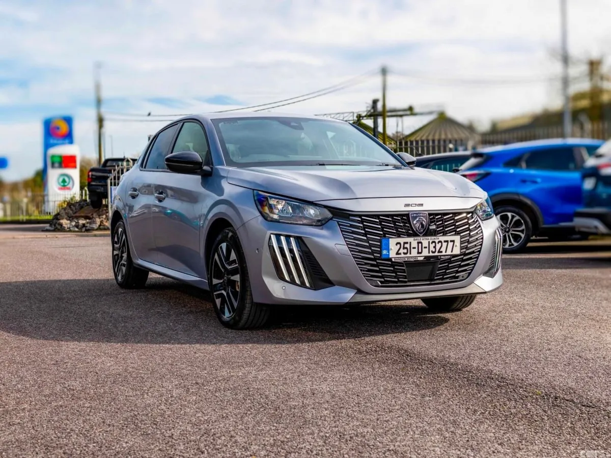 Peugeot 208 Hatchback, Petrol, 2025, Grey