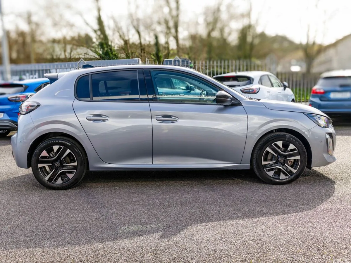 Peugeot 208 Hatchback, Petrol, 2025, Grey