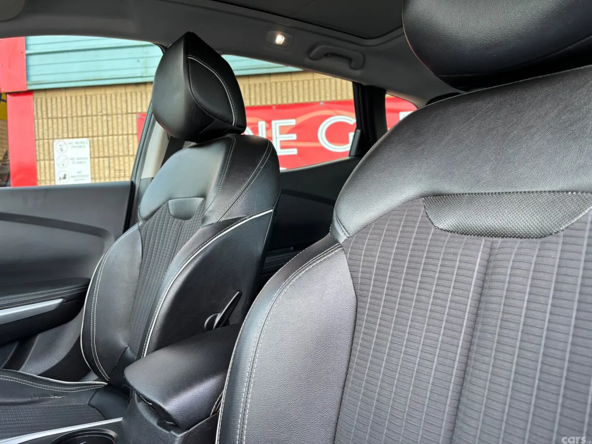 Renault Kadjar SUV, Diesel, 2018, Grey