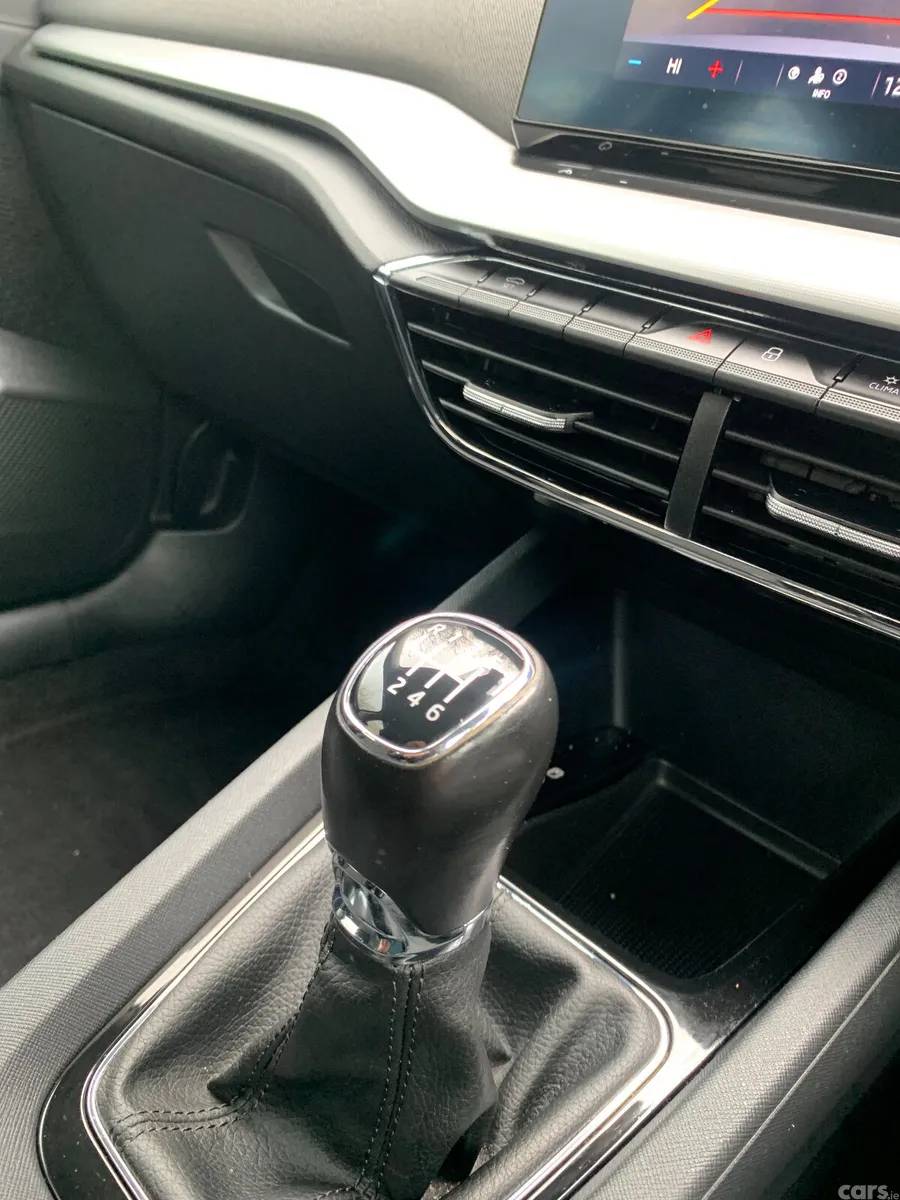 Skoda Octavia Saloon, Diesel, 2022, Grey