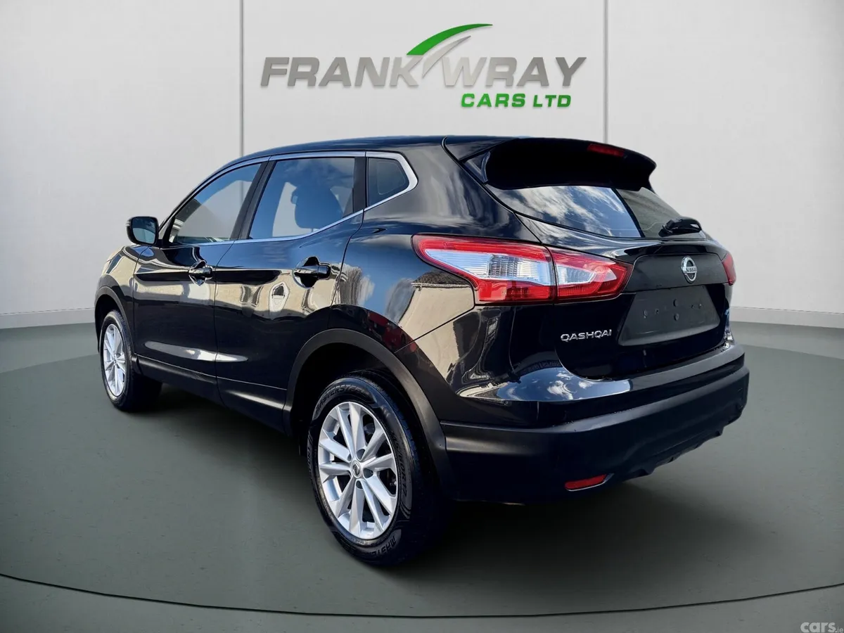 Nissan Qashqai Hatchback, Diesel, 2016, Black