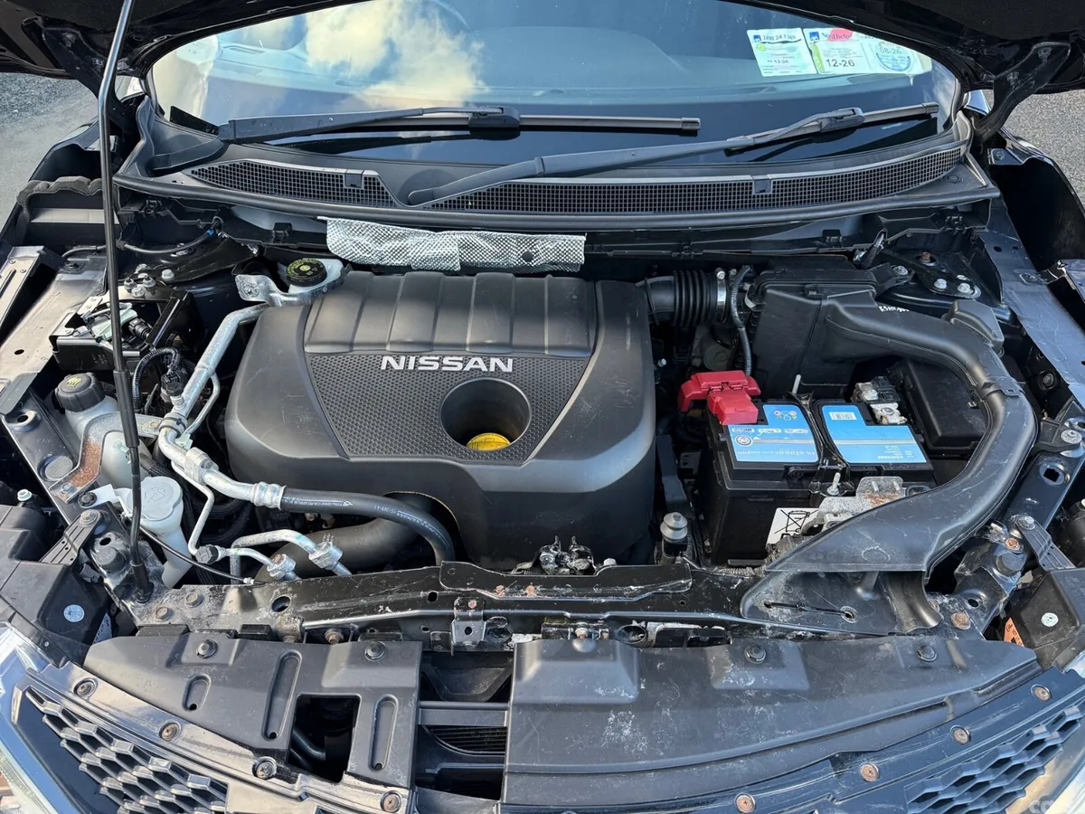 Nissan Qashqai Hatchback, Diesel, 2016, Black