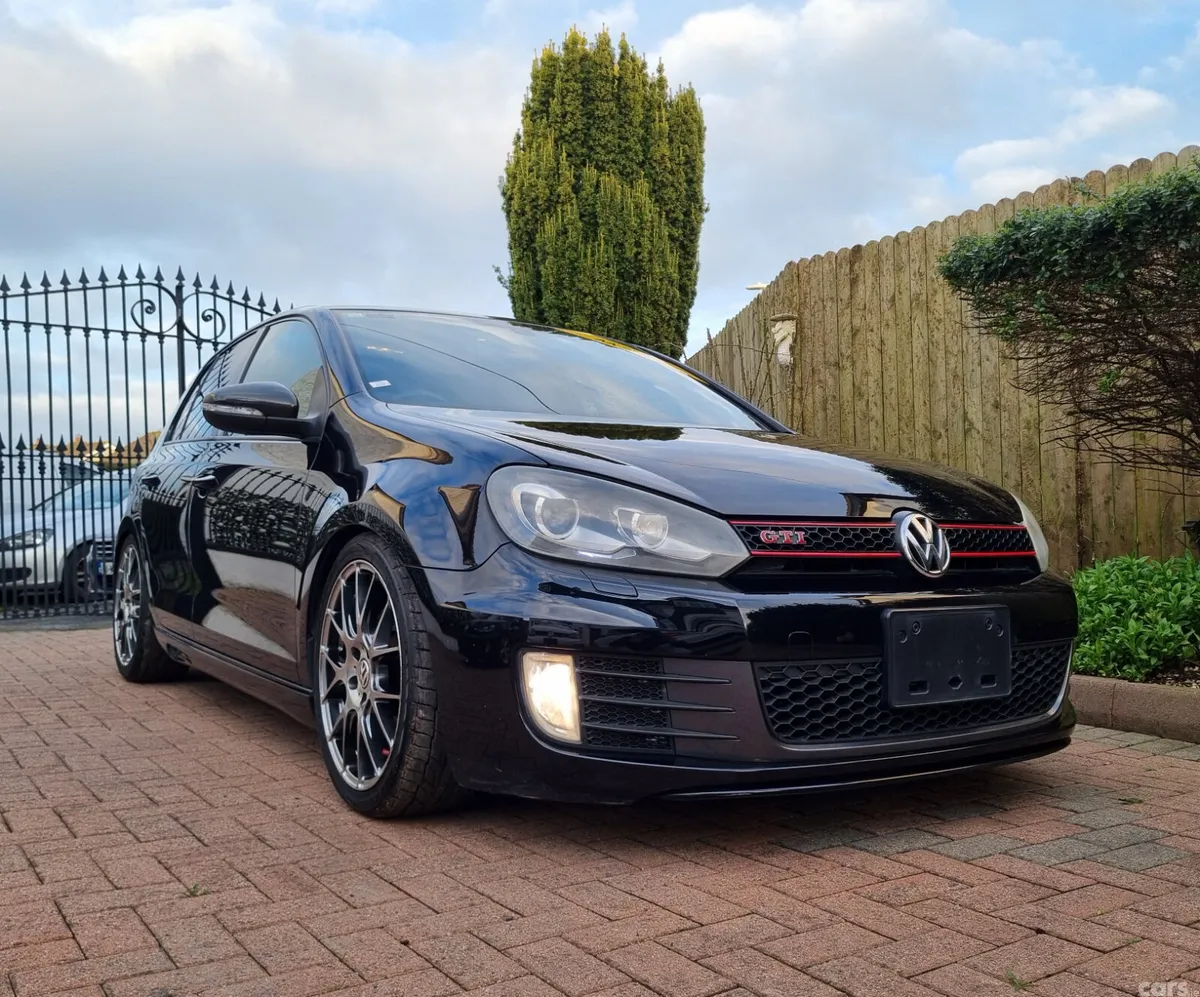 Volkswagen Golf Hatchback, Petrol, 2012, Black