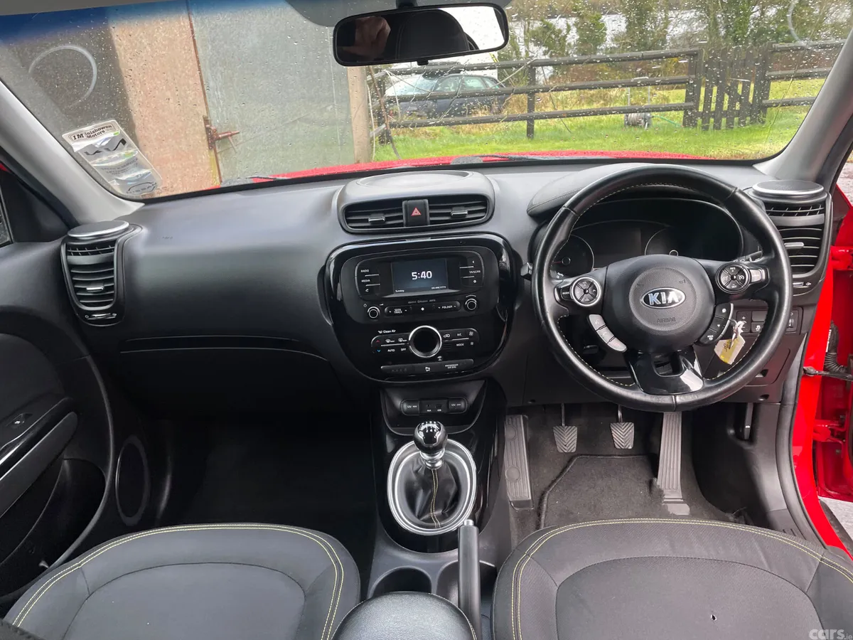 Kia Soul Hatchback, Diesel, 2015, Red