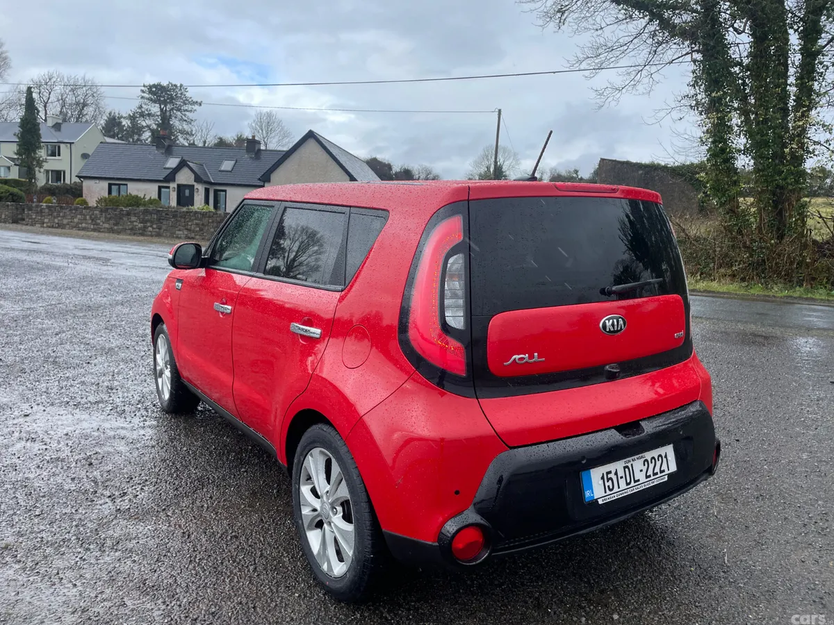 Kia Soul Hatchback, Diesel, 2015, Red