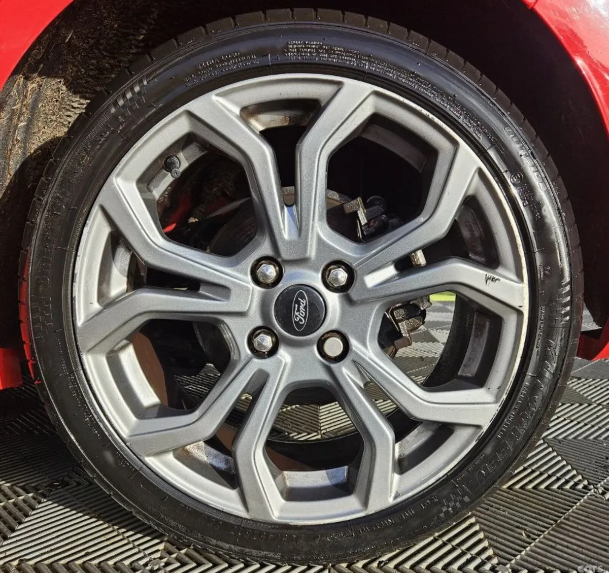 Ford Fiesta Hatchback, Petrol, 2018, Red