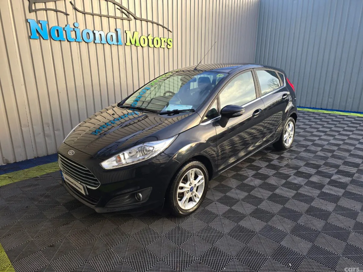 Ford Fiesta Hatchback, Petrol, 2016, Black