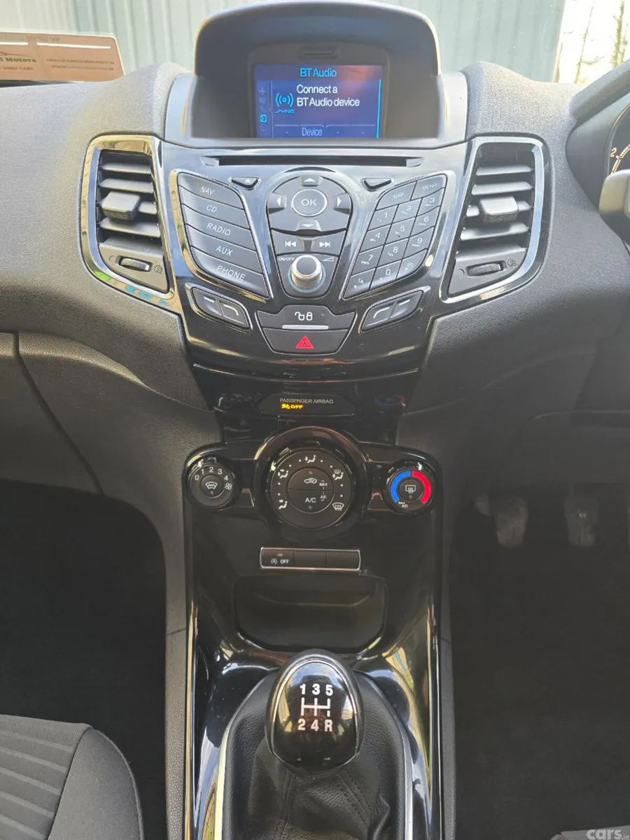 Ford Fiesta Hatchback, Petrol, 2016, Black