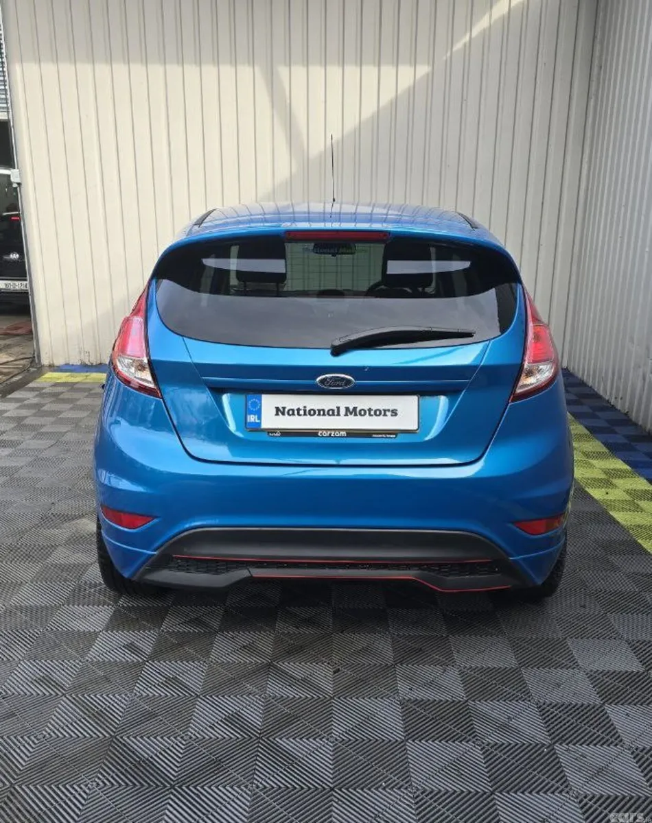 Ford Fiesta Hatchback, Petrol, 2015, Blue
