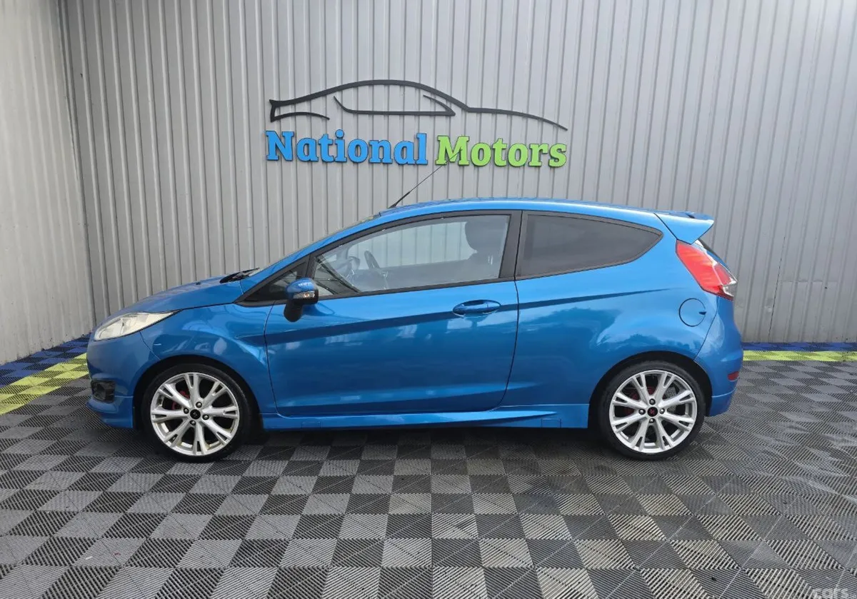 Ford Fiesta Hatchback, Petrol, 2015, Blue