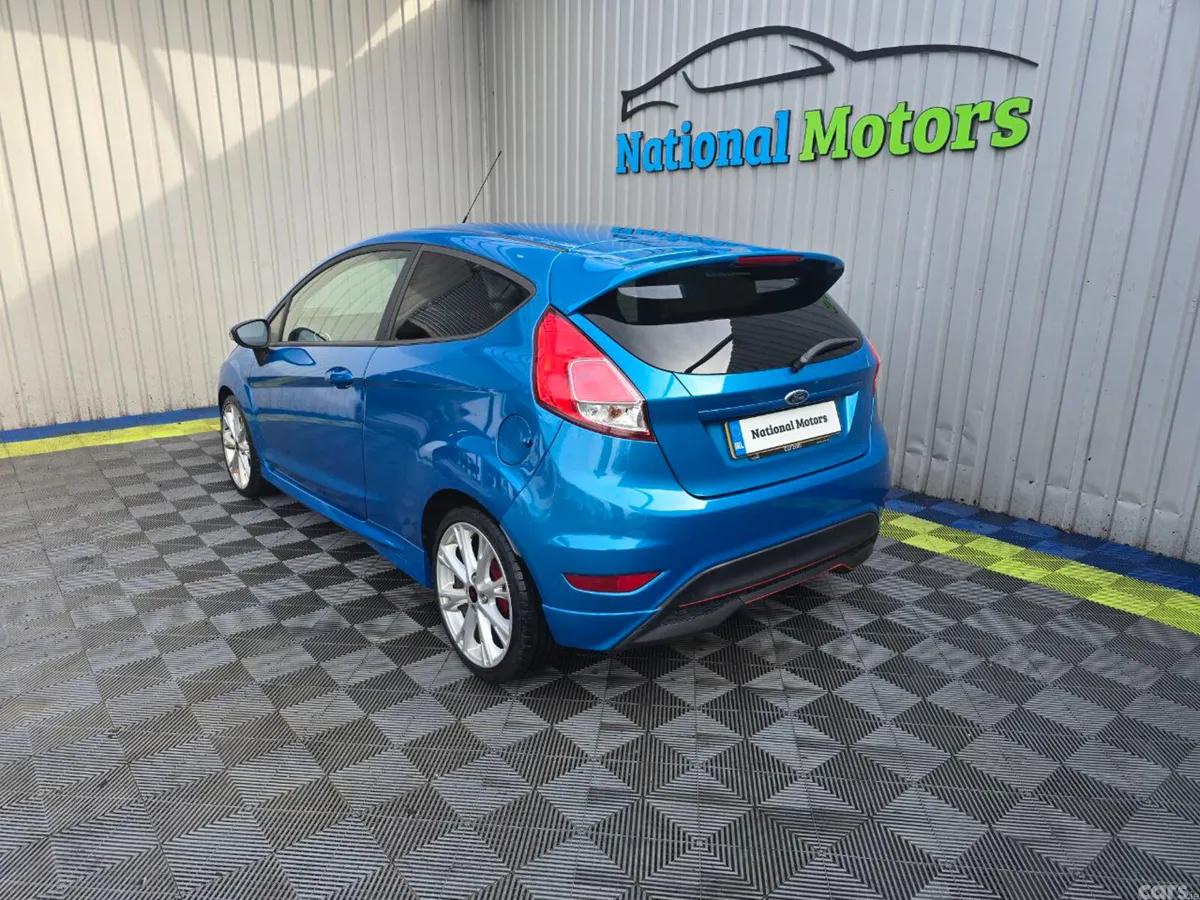 Ford Fiesta Hatchback, Petrol, 2015, Blue
