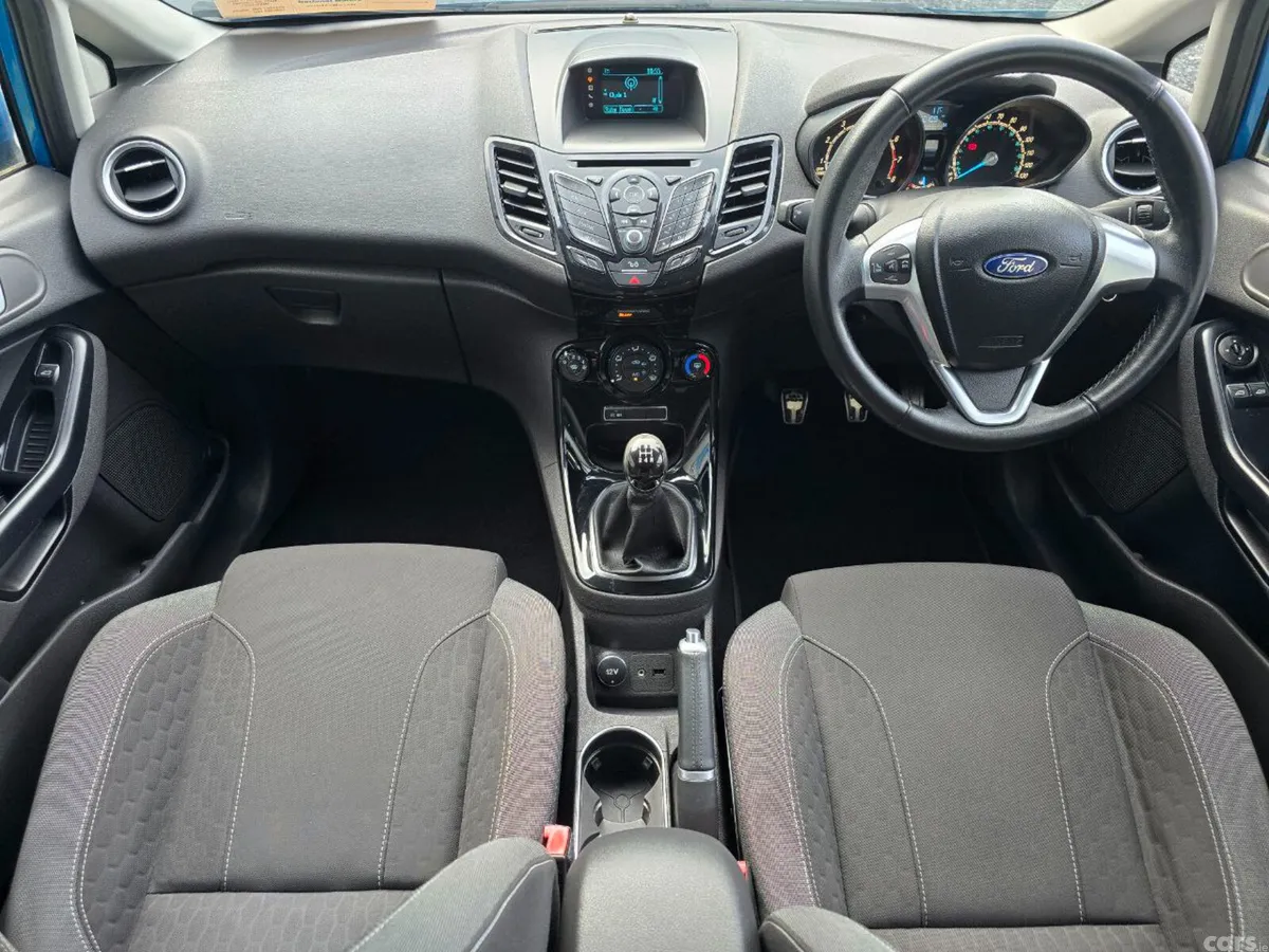 Ford Fiesta Hatchback, Petrol, 2015, Blue
