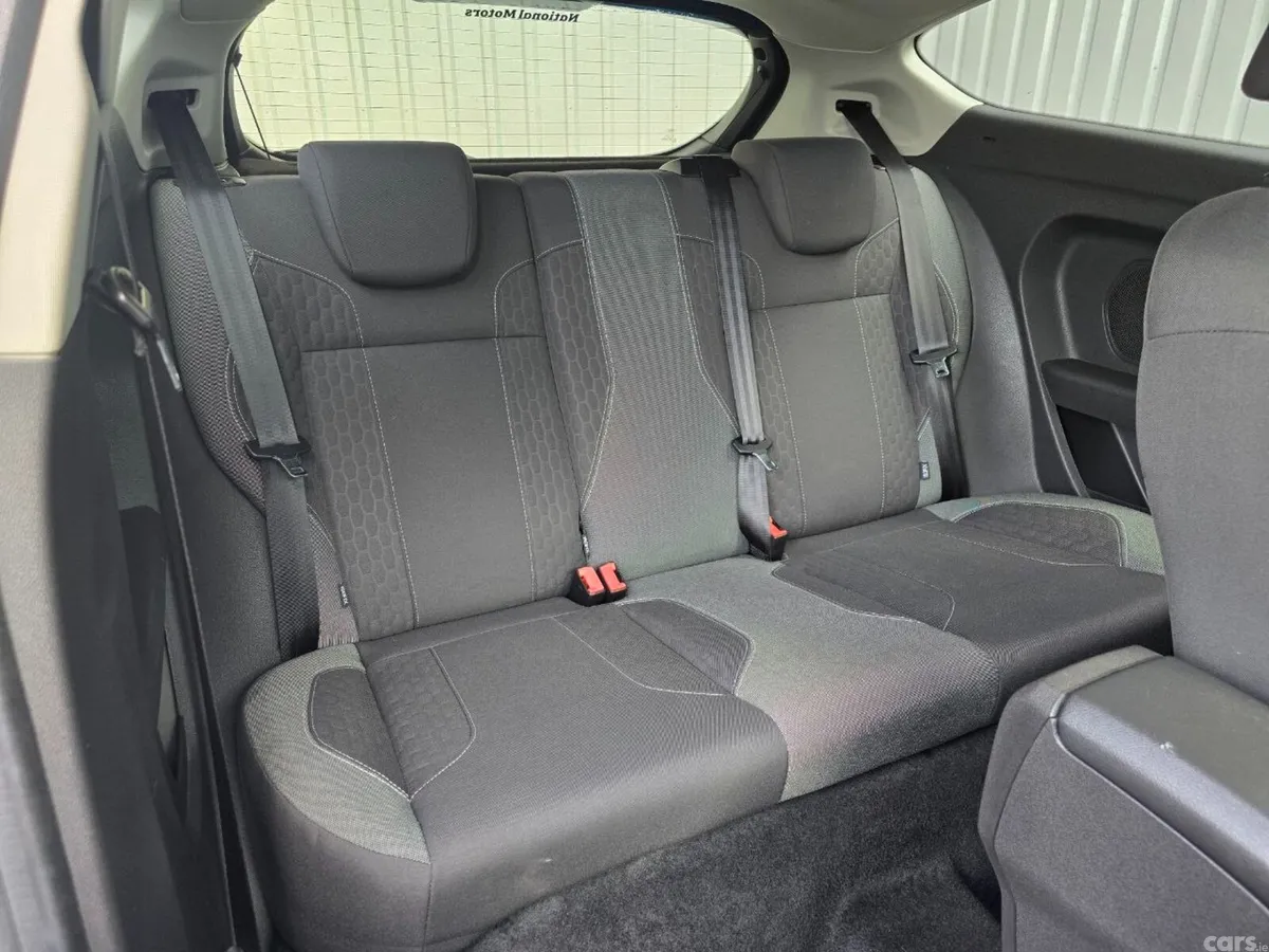 Ford Fiesta Hatchback, Petrol, 2015, Blue