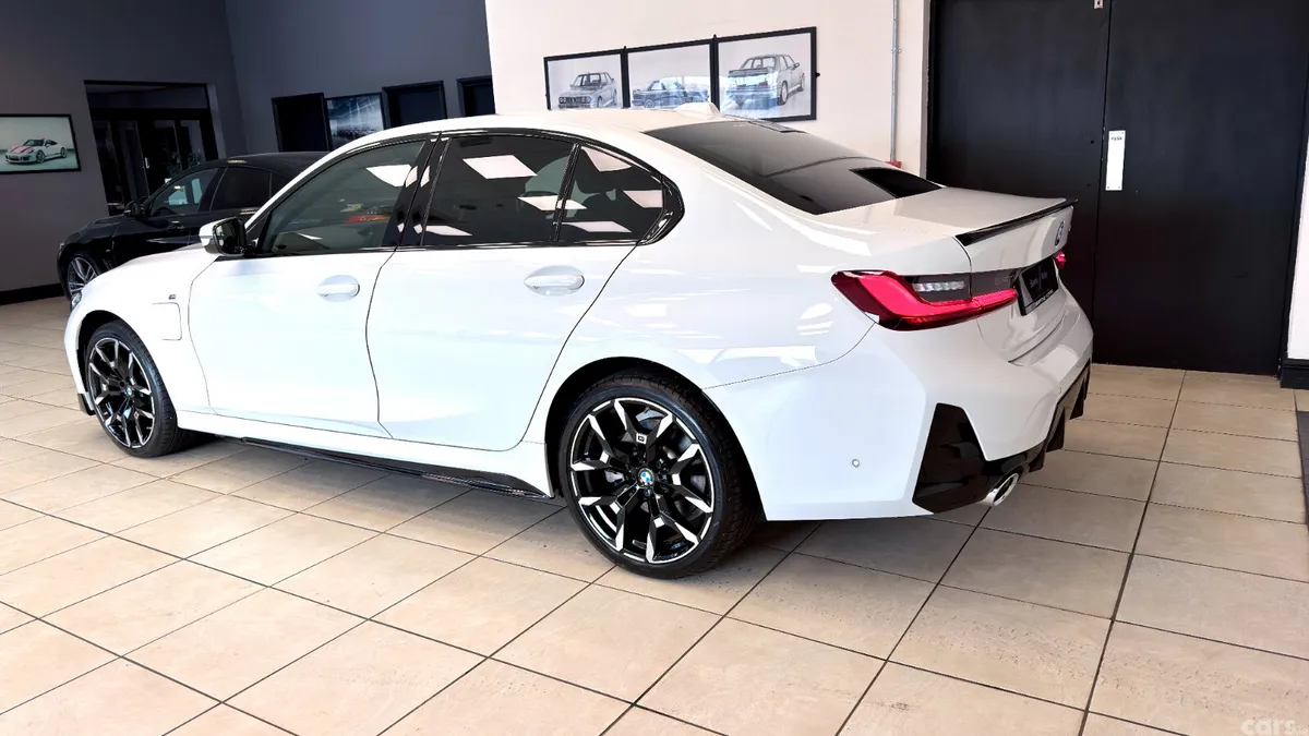 BMW 3-Series Saloon, Petrol Hybrid, 2025, White