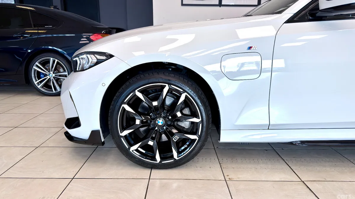 BMW 3-Series Saloon, Petrol Hybrid, 2025, White
