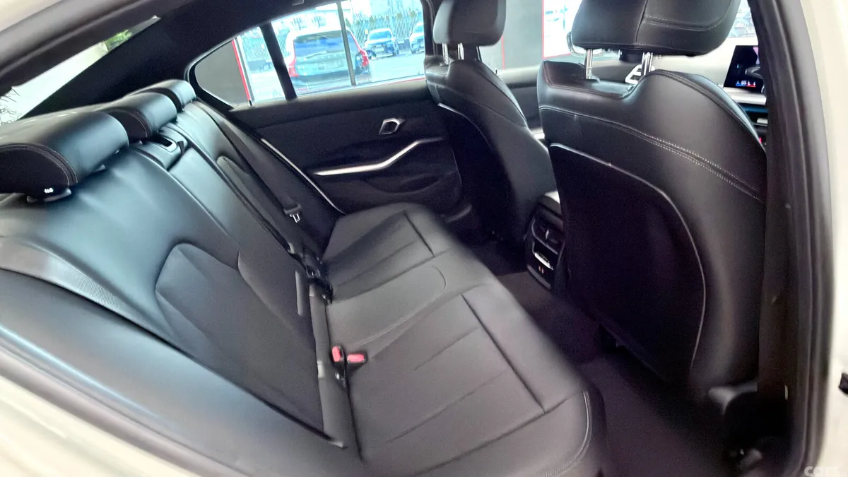 BMW 3-Series Saloon, Petrol Hybrid, 2025, White