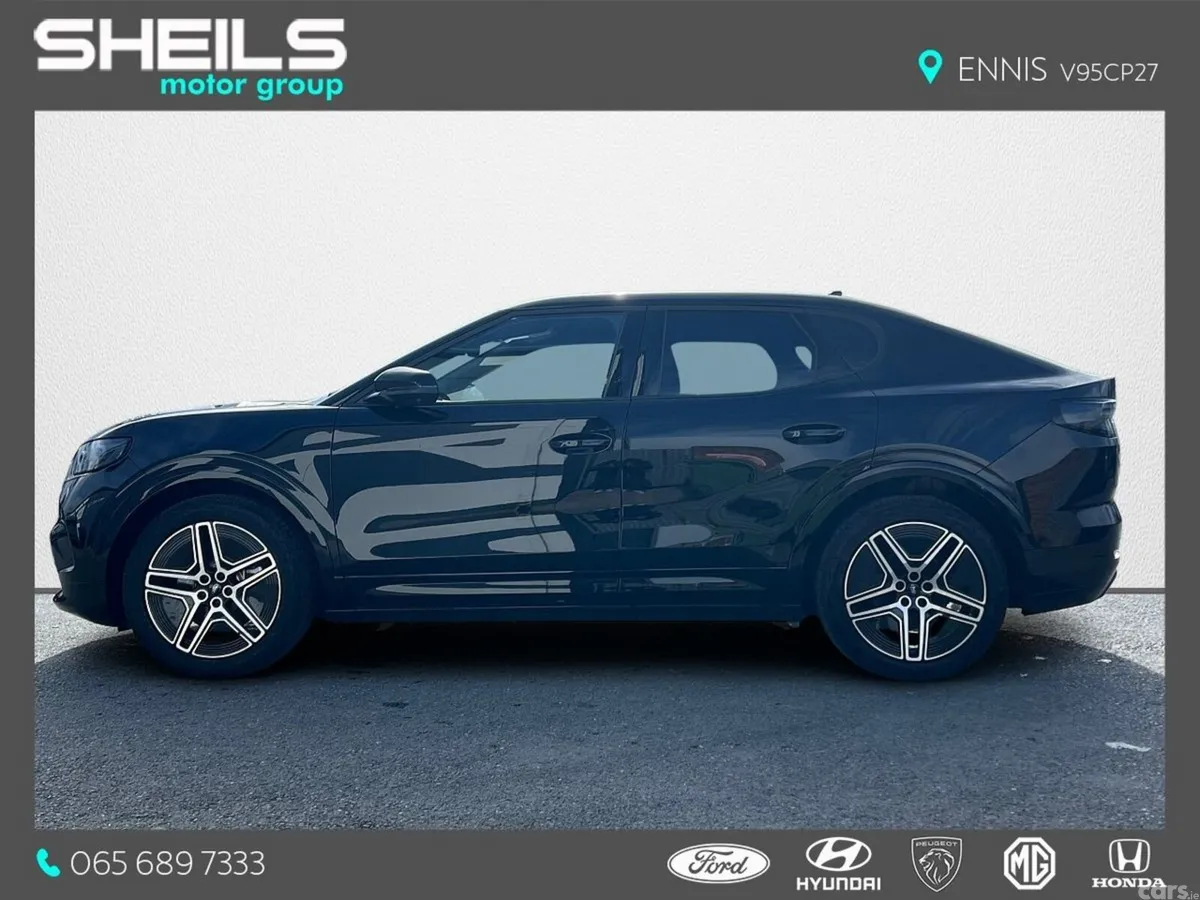 Ford Capri MPV, Electric, 2026, Black