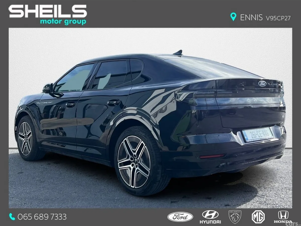 Ford Capri MPV, Electric, 2026, Black