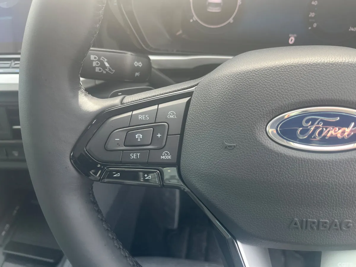 Ford Tourneo Connect MPV, Diesel, 2026, Black