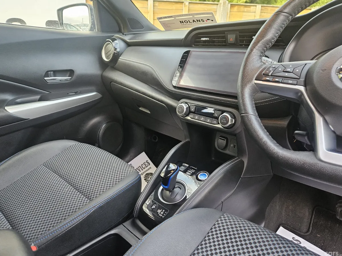 Nissan Qashqai MPV, Petrol Hybrid, 2020, Black