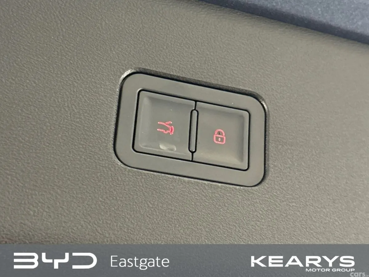 BYD Seal 6 Estate, Petrol Plug-in Hybrid, 2027, Blue