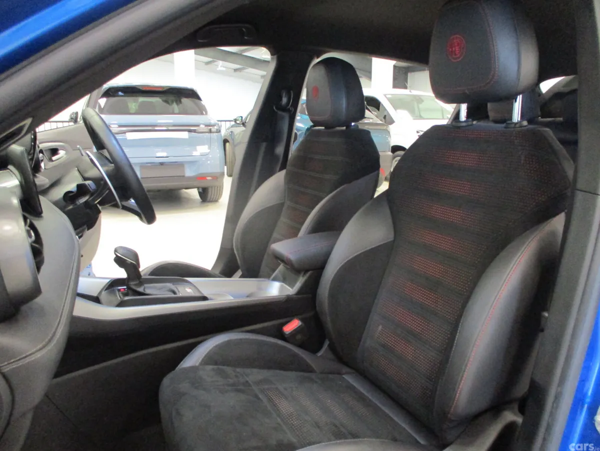 Alfa Romeo Tonale MPV, Petrol Plug-in Hybrid, 2024, Blue