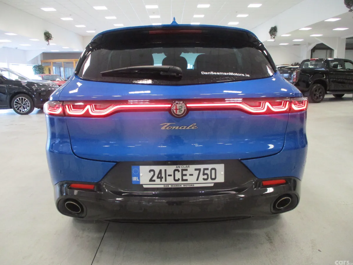 Alfa Romeo Tonale MPV, Petrol Plug-in Hybrid, 2024, Blue