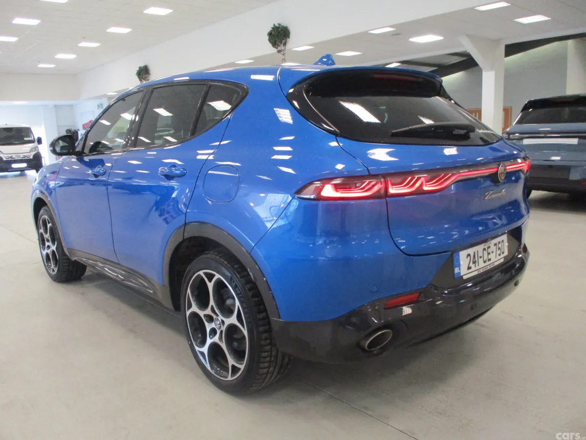 Alfa Romeo Tonale MPV, Petrol Plug-in Hybrid, 2024, Blue