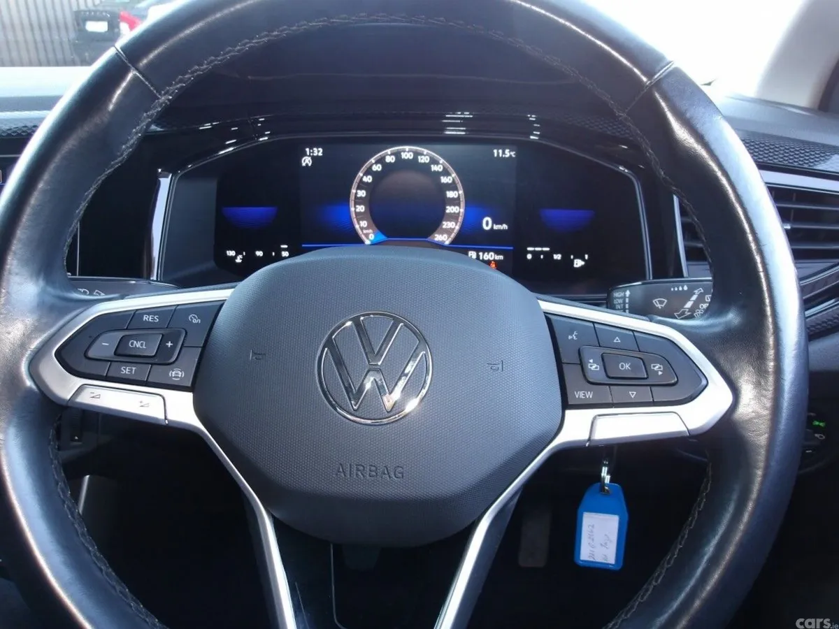 Volkswagen Taigo SUV, Petrol, 2022, Blue