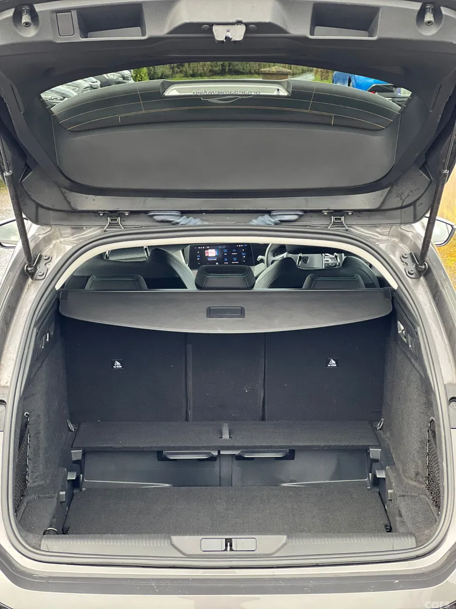 Peugeot 308 Estate, Petrol, 2023, Grey