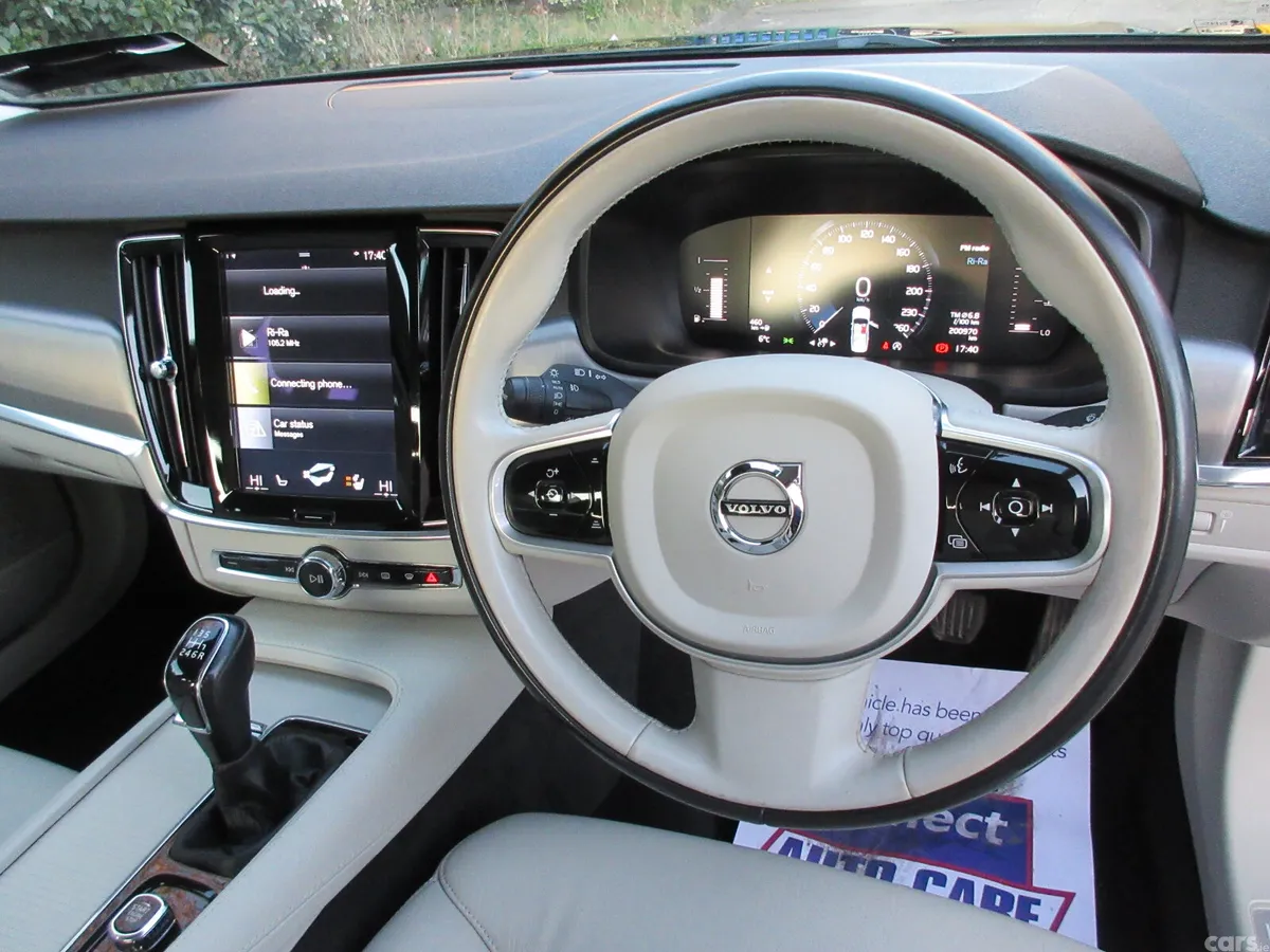 Volvo S90 Saloon, Diesel, 2019, Black