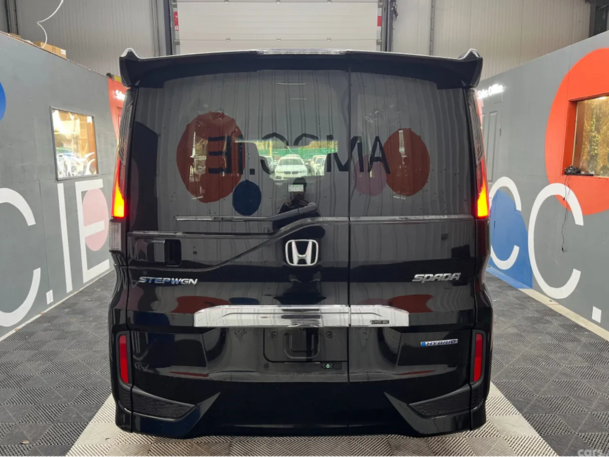 Honda Stepwagon MPV, Petrol Hybrid, 2019, Black
