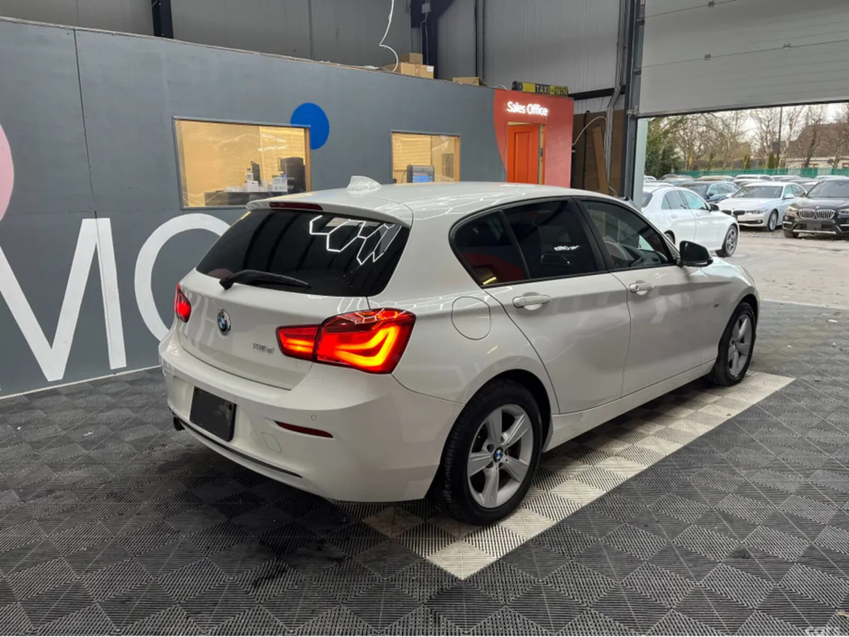 BMW 1-Series Hatchback, Diesel, 2016, White