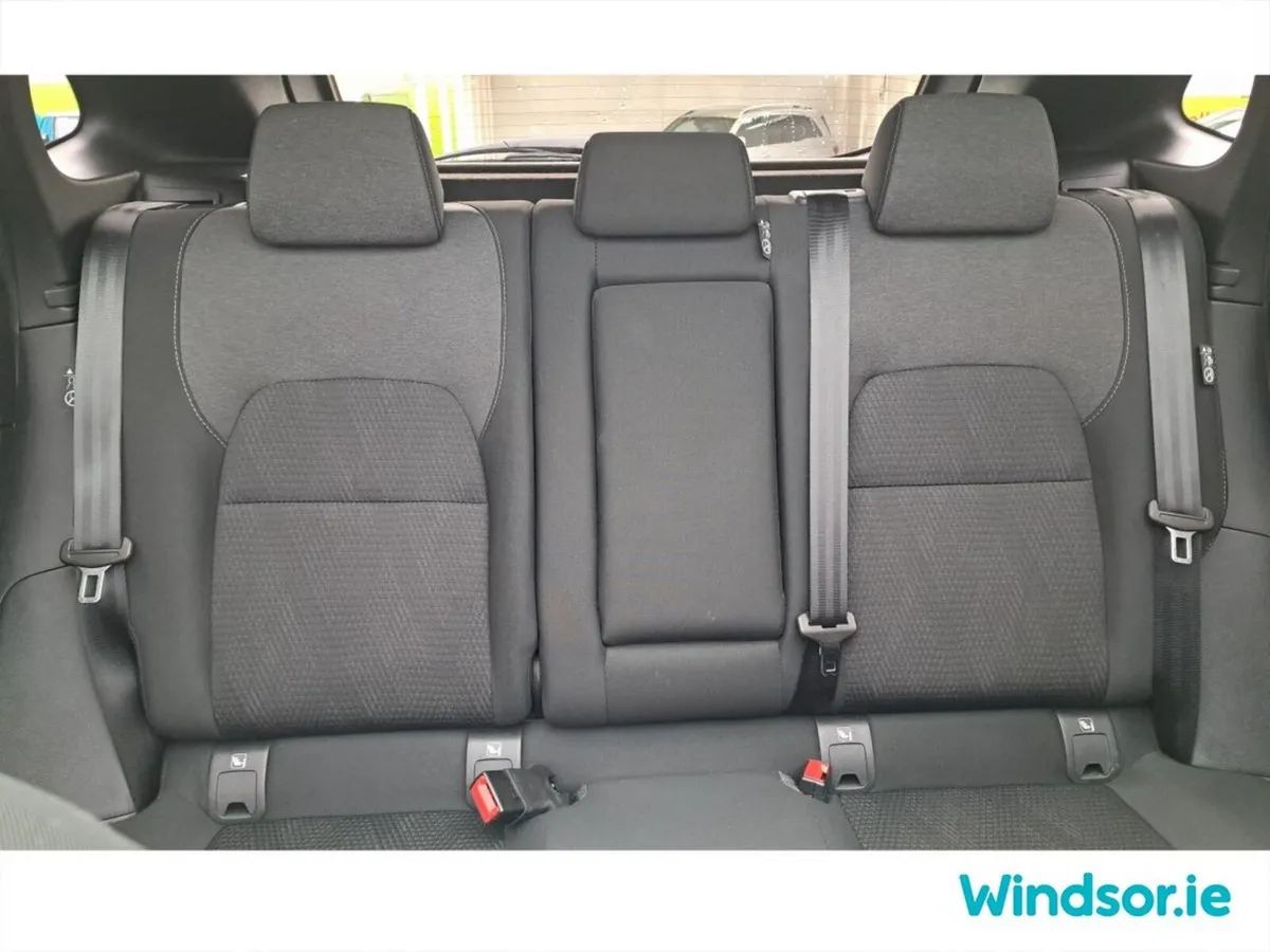 Nissan Qashqai SUV, Petrol Hybrid, 2023, Red