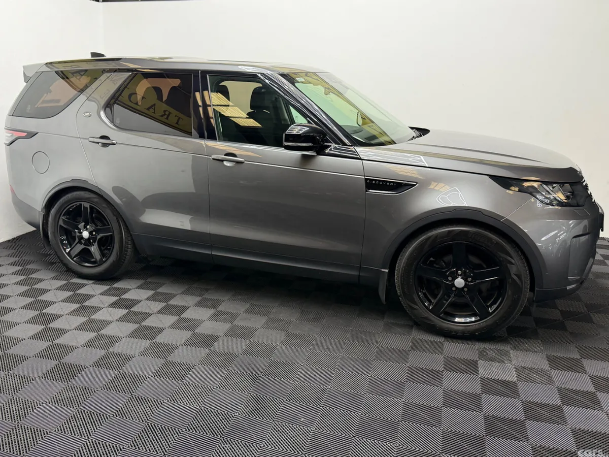 Land Rover Discovery SUV, Diesel, 2019, Grey