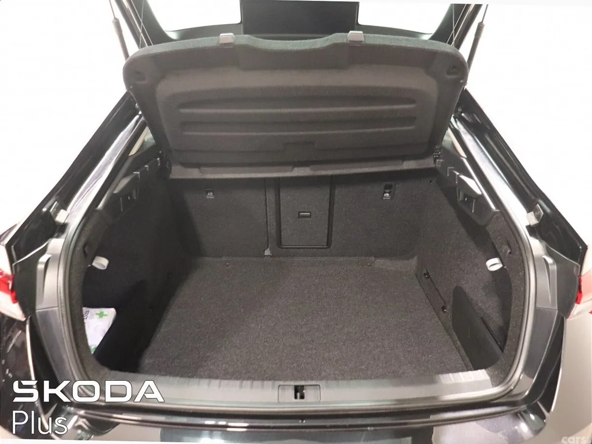 Skoda Octavia Saloon, Petrol, 2023, Black