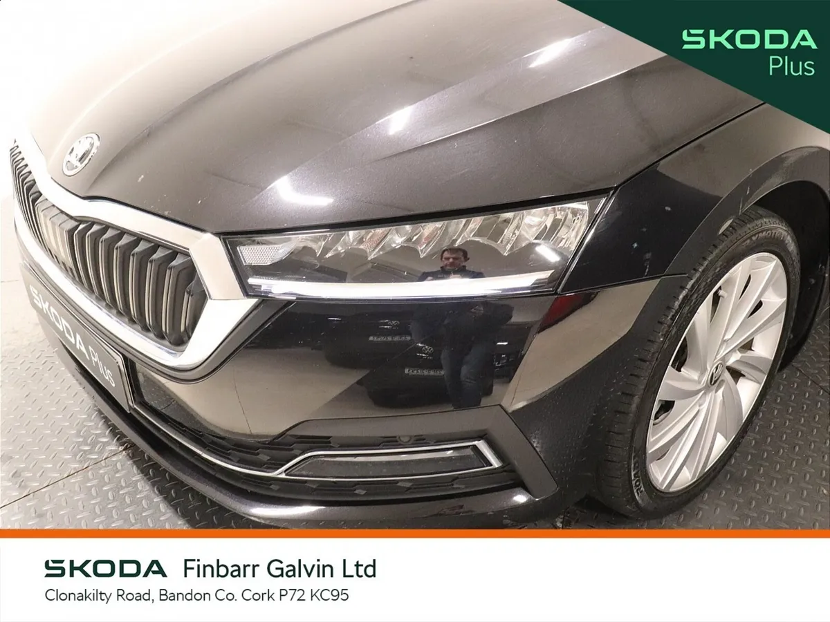 Skoda Octavia Saloon, Petrol, 2023, Black