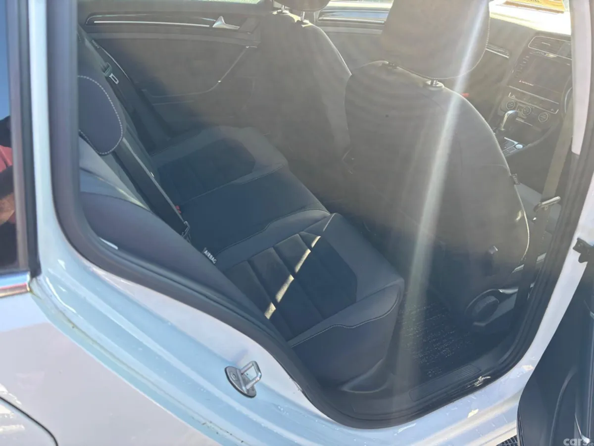 Volkswagen Golf Estate, Petrol, 2019, White