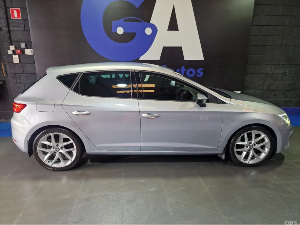 SEAT Leon Hatchback, Diesel, 2018, Silver