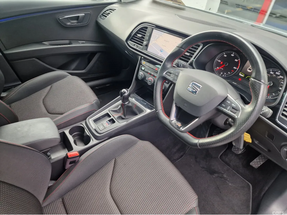 SEAT Leon Hatchback, Diesel, 2018, Silver