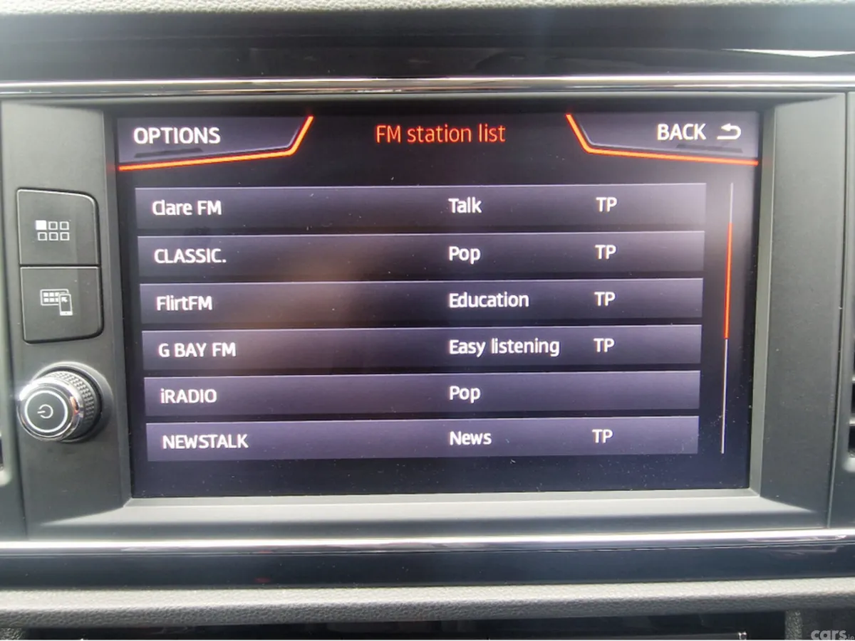 SEAT Leon Hatchback, Diesel, 2018, Silver