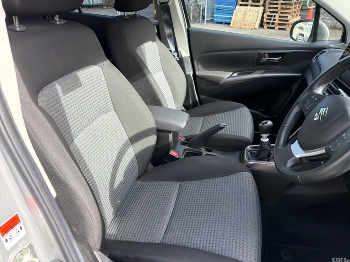 Suzuki SX4 S-Cross Hatchback, Petrol, 2023, Silver