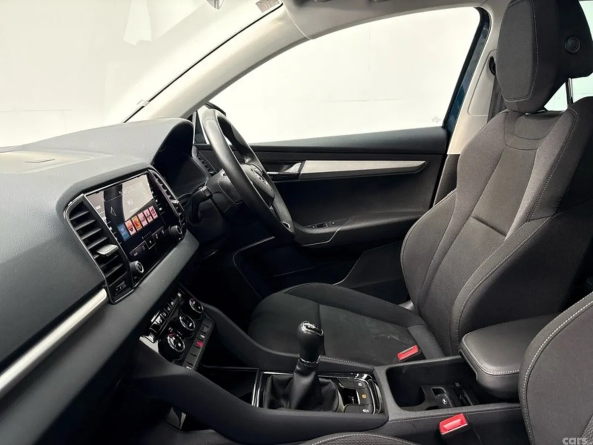 Skoda Karoq Estate, Petrol, 2023, Blue