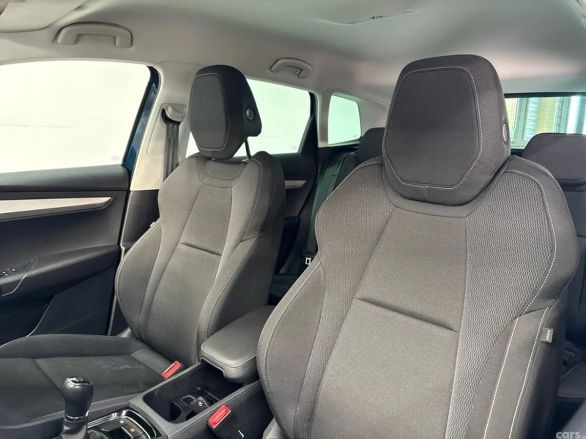 Skoda Karoq Estate, Petrol, 2023, Blue