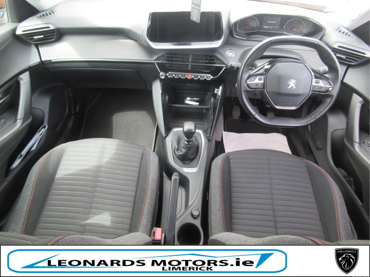 Peugeot 2008 MPV, Petrol, 2023, Red